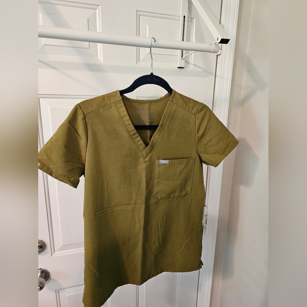 Figs Catarina Scrub Top Limited Edition Martini Olive Green - XS